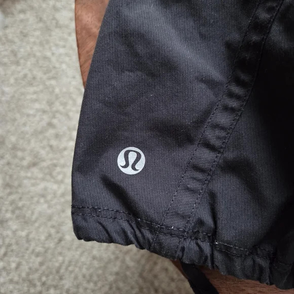 Lululemon Black Run Tracker Skort - Picture 4 of 4